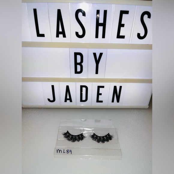 Lash Strip ML84 - Picture 1 of 2